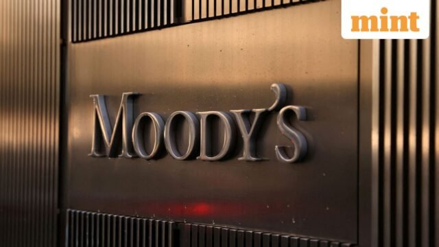 Moody's Analytics: Kinh tế toàn cầu hướng tới suy thoái