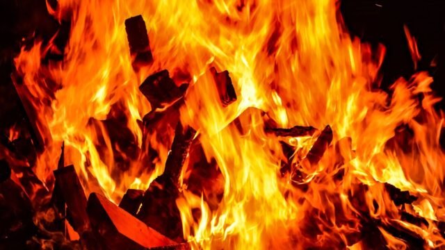 Một số người chết sau vụ cháy lớn tàn phá
