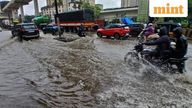 Mưa Mumbai TRỰC TIẾP: Nhà chức trách cảnh báo 'mưa