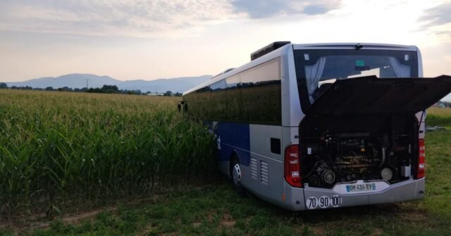 Munwiller. Va chạm với xe buýt, người đi xe máy