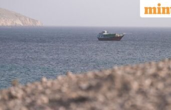 Ngừng triển khai thuyền viên trên các tàu đi qua eo biển Hormuz: Ấn Độ nói với các chủ tàu, trích dẫn ‘rủi ro gia tăng’