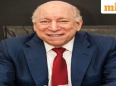 ‘Người bạn lâu năm’ của Trump muốn ban bố tình trạng khẩn cấp quốc gia để kiểm soát cuộc bầu cử giữa kỳ: báo cáo