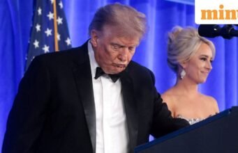 ‘Nhiệm kỳ thứ tư’, trò đùa bánh pho mát, những lời lăng mạ: Trump nhắm vào Schiff, Christie và Springsteen trong bài phát biểu thoải mái trong bữa tối
