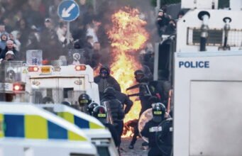 Ở Belfast, lực lượng bán quân sự nằm trong bóng tối của phe cực hữu trong nhiều thập kỷ