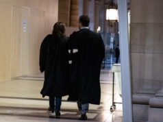 Paris. Luật sư của một thành viên DZ Mafia bị truy tố, bỏ tù, nghi liên kết trái phép
