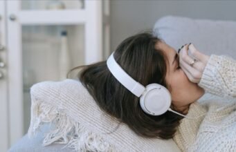 Phiền toái về tiếng ồn: ngay cả vào ban ngày, tiếng ồn lớn và lặp đi lặp lại đều bị cấm