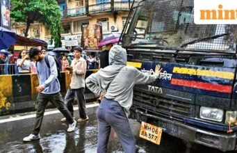 Rhiya Yadav, gương mặt lan truyền của cuộc biểu tình NEET ở Mumbai, nộp hồ sơ FIR vì tội quấy rối trực tuyến: ‘Là phụ nữ, tôi muốn…’