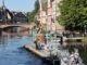 Strasbourg. Chiếc phao Batorama mới đầu tiên diễn ra trên Ill