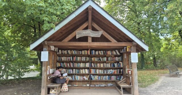 Strasbourg. Kho sách ở công viên Orangerie bị lục soát