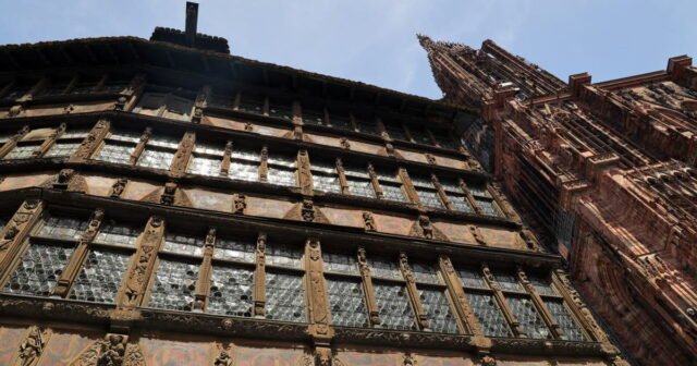 Strasbourg. Nhà Kammerzell sắp được xếp hạng là di tích