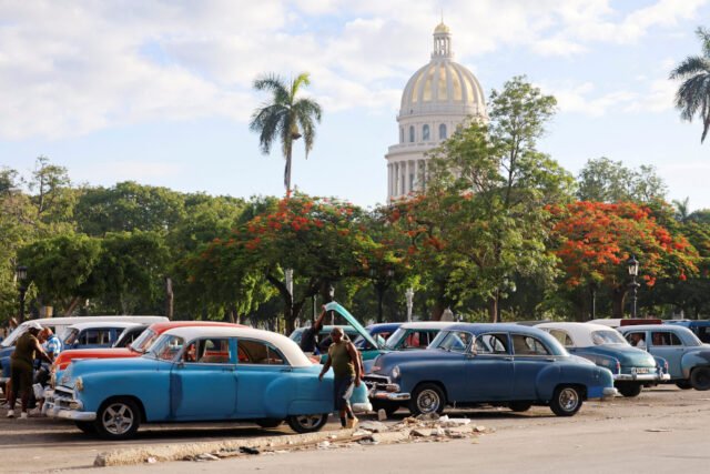 Sự sụp đổ của nền kinh tế nhà nước Cuba