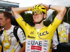 Tadej Pogacar nhìn lại cuộc kiểm tra chống doping của mình vào lúc nửa đêm