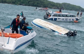 Tai nạn tàu thuyền ở Việt Nam: Thuyền du lịch Ấn Độ lật gần đảo Phú Quốc