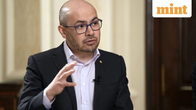 Tại sao Demis Hassabis bán DeepMind cho Google vào năm