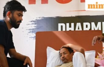 Tại sao Sonam Wangchuk bảo Abhijeet Dipke ‘im lặng’ trong cuộc tuyệt thực của Jantar Mantar; Người sáng lập CJP tiết lộ