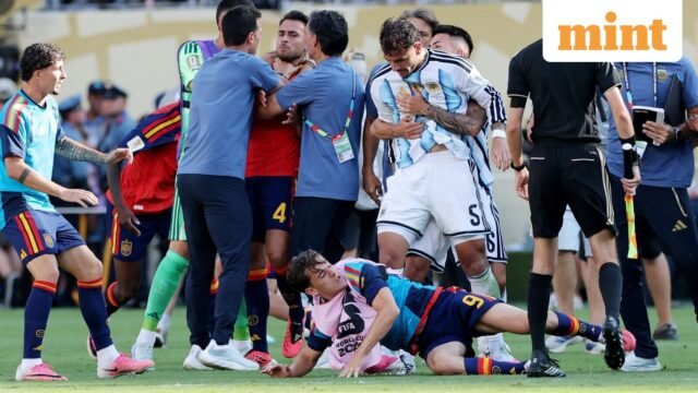 'Thật xấu hổ cho Argentina': Mạng xã hội bùng nổ