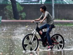 Thời tiết hôm nay: Khi nào Delhi và Mumbai sẽ được giảm bớt những cơn mưa cực lớn? IMD và SkyMet giải thích