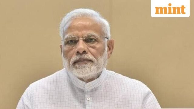 Thủ tướng Modi phát biểu với Tiểu vương Qatar, gửi