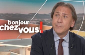 “Tôi không muốn chiến dịch trở thành vở kịch dài tập hợp pháp của Marine Le Pen”