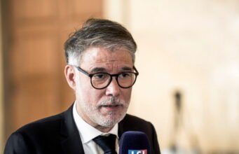 Tổng thống năm 2027. PS chọn vòng sơ bộ kín để đề cử ứng cử viên của mình, Olivier Faure thất bại