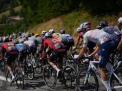 Tour de France 2026 Tám tay đua ở phía trước, trong đó có Pedersen và hai người Pháp, Paret-Peintre dẫn đầu ở chặng đầu tiên… Theo dõi chặng 18