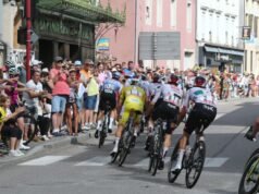 Tour de France 2026. Tour de France: đoàn lữ hành, niềm hân hoan bình dân… Trải nghiệm không khí chặng 14 dọc các con đường của Vosges