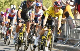 Trực tiếp Tour de France 2026. Cuối cùng cũng phải ly khai, Armirail bị ngã nặng ở chặng leo núi đầu tiên… Thực hiện theo chặng 3 của Grande Boucle