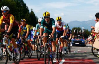 Trực tiếp Tour de France 2026. Những vận động viên chạy nước rút được chú ý trước bó hoa Alpine cuối cùng… Theo dõi chặng 17