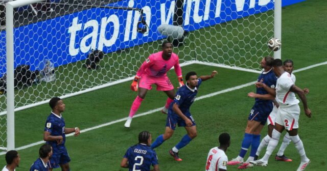 Trực tiếp World Cup 2026. The Blues đang uống cúp