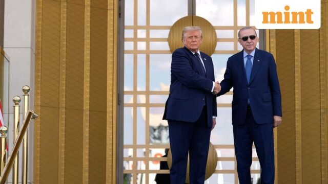 Trump đến Ankara khi NATO công bố kế hoạch phòng