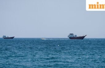 Truyền thông Iran đưa tin tàu chở dầu phát nổ ở eo biển Hormuz sau vụ trúng mìn; Ô-man thảo luận tiến độ trên tuyến đường biển