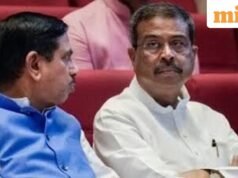 Từ Smriti Irani đến Pralhad Joshi: 12 năm, 5 bộ trưởng giáo dục trực thuộc NDA: nhìn lại nhiệm kỳ của họ khi Pradhan từ chức