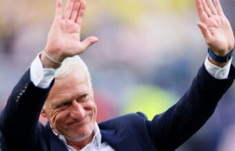 World Cup 2026 Deschamps đi vào huyền thoại, phân biệt chủng tộc ở Hà Lan, Zlatan ca ngợi The Blues… Theo dõi ngày 21 World Cup