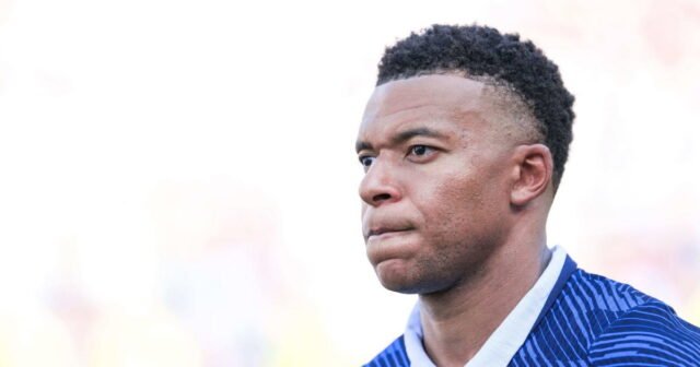 World Cup 2026 Deschamps yêu cầu bảo vệ Mbappé, FFF