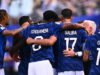 báo chí nước ngoài bị The Blues quyến rũ