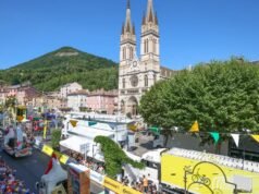 trải nghiệm bầu không khí của chặng 17 giữa Chambéry và Voiron
